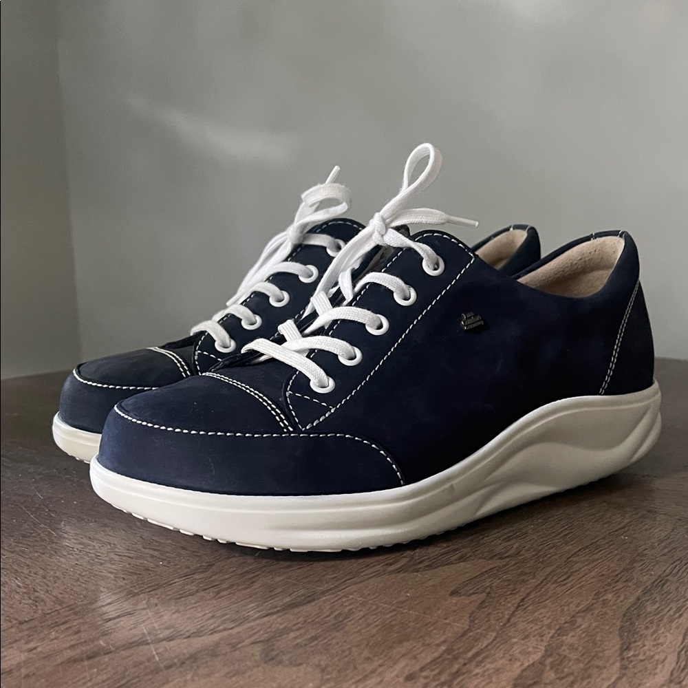 Women’s Finn Comfort Sneaker Sz 7